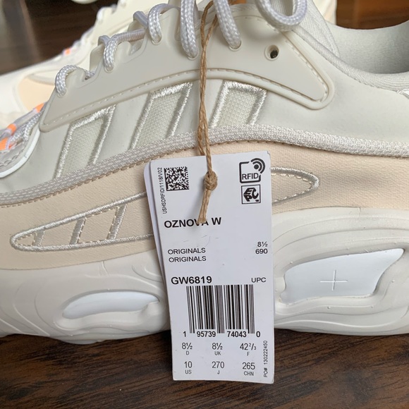ADIDAS OZNOVA W Size 10 - Picture 8 of 10